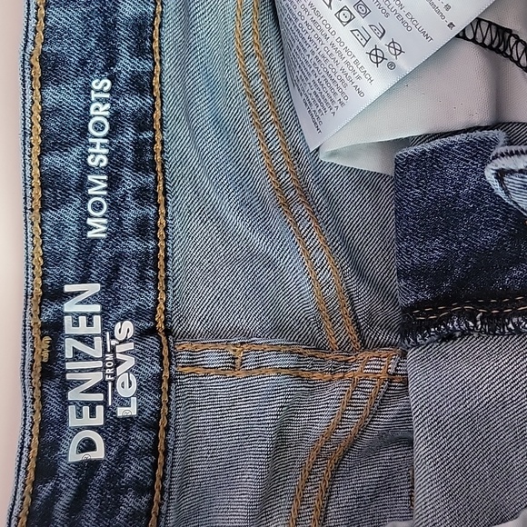 Levi's Denizen Denim Mom Shorts/ 28. - Picture 7 of 9